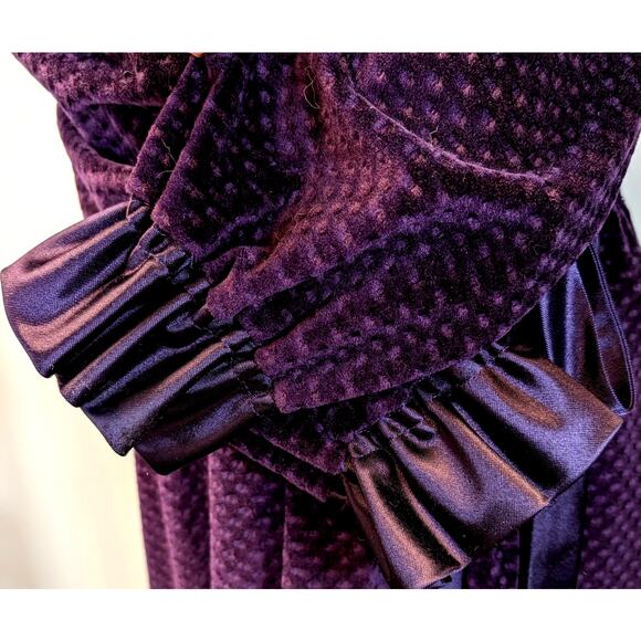Vintage R. Michael Alan Long Velour Robe Ruffle Wm Small Plum Purple Holiday - Picture 11 of 14
